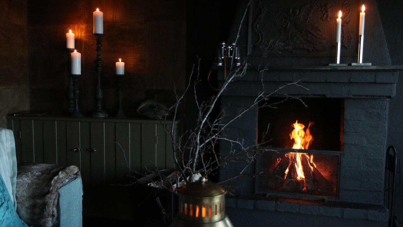 Eventyrlig Oppussing hytte på Lifjell malt peis