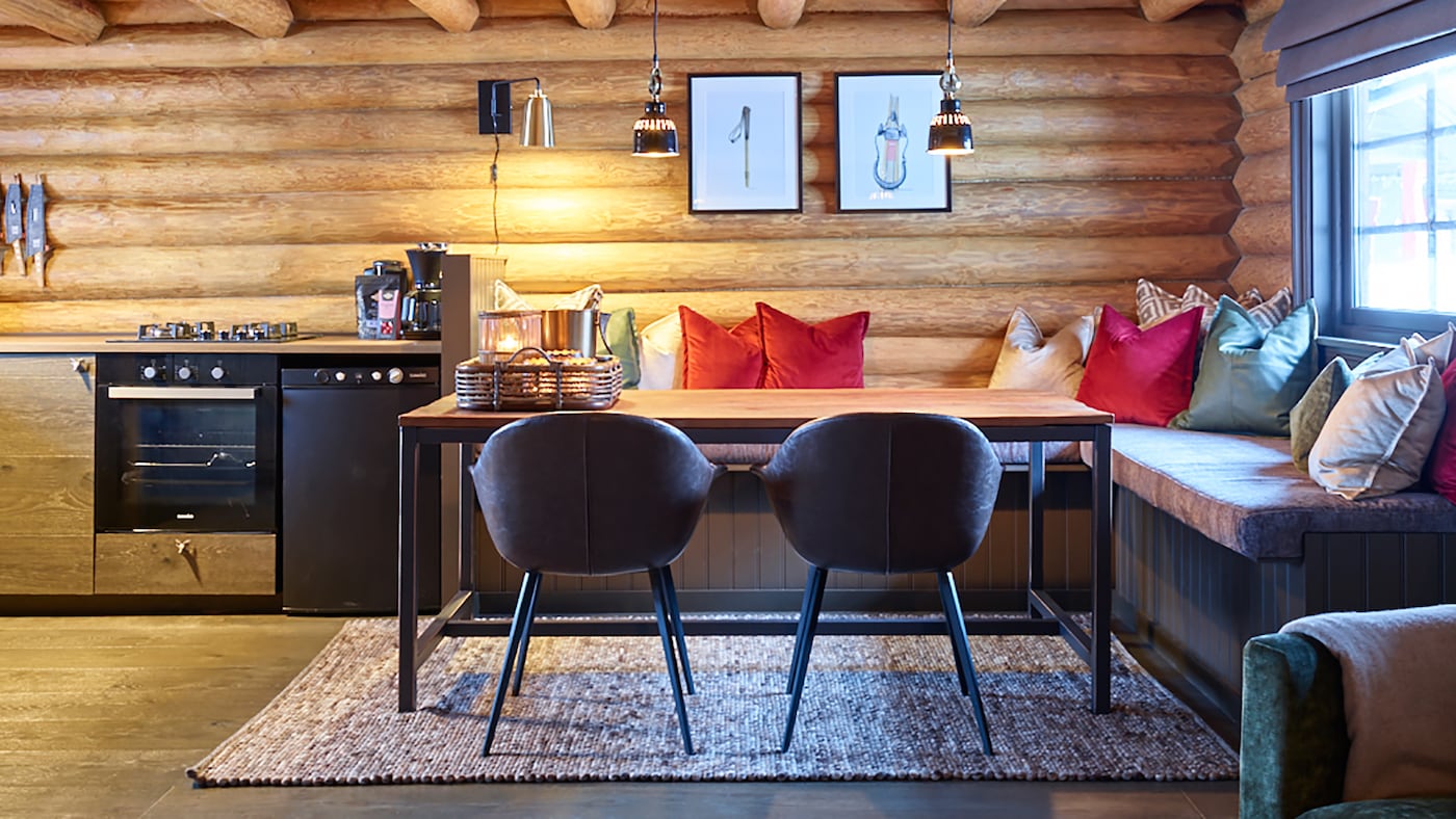 halvor-bakke-pusser-opp-spisestue