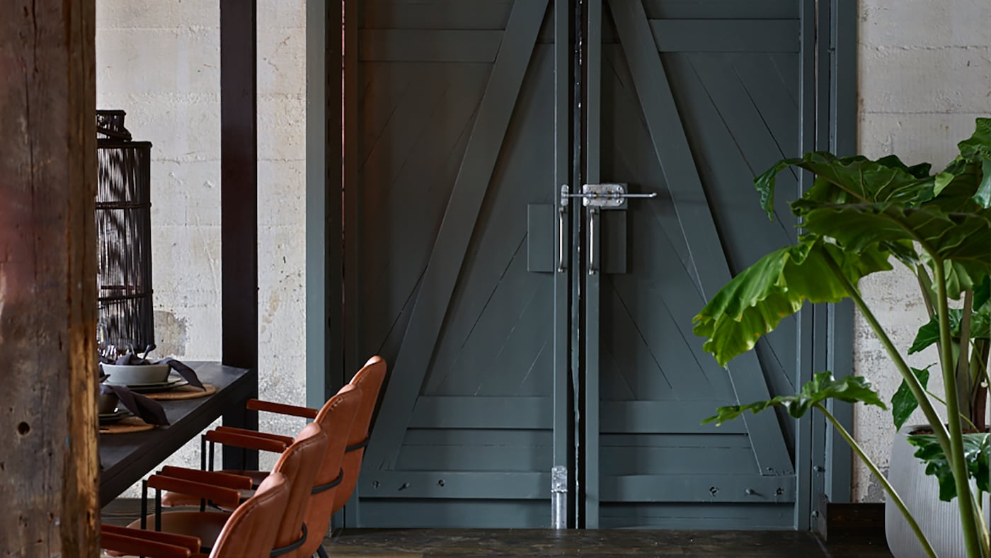 eventyrlig-oppussing-male-dor-innvendig-smia