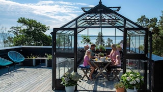 Nøytrale terrassebeisfarger som passer de fleste hus