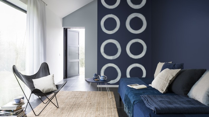 tips-til-bl-malt-vegg-i-lesehj-rne