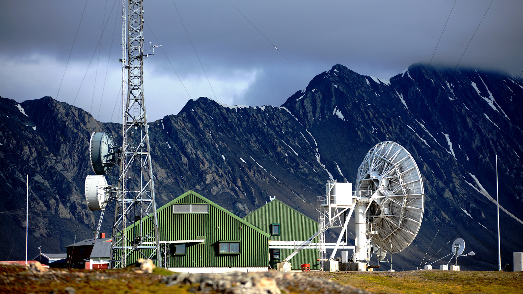 SVALBARD - ET MALEPROSJEKT I DET TØFFESTE KLIMA