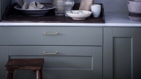 Ny farge på kjøkkenskap