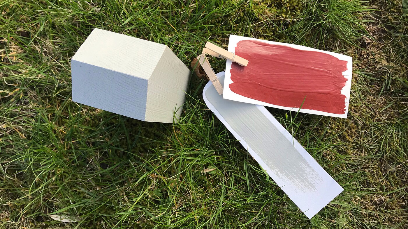 farger til vinduer på grå hus