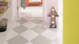 Måla ditt golv eller väggar i ett rutigt mönster