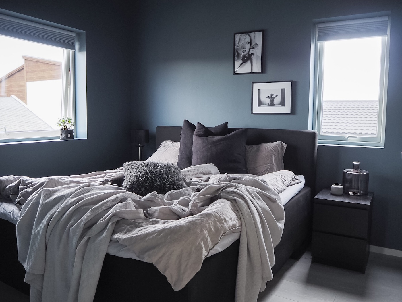 Bild @hvitelinjer - Kulör Aimforhappiness Blue.