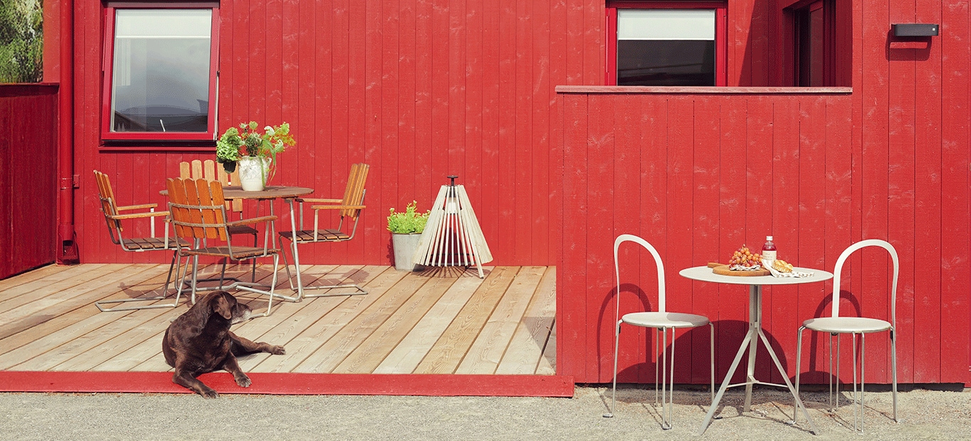 Gammelrosa husfarge hus og klassisk rød husfarge
