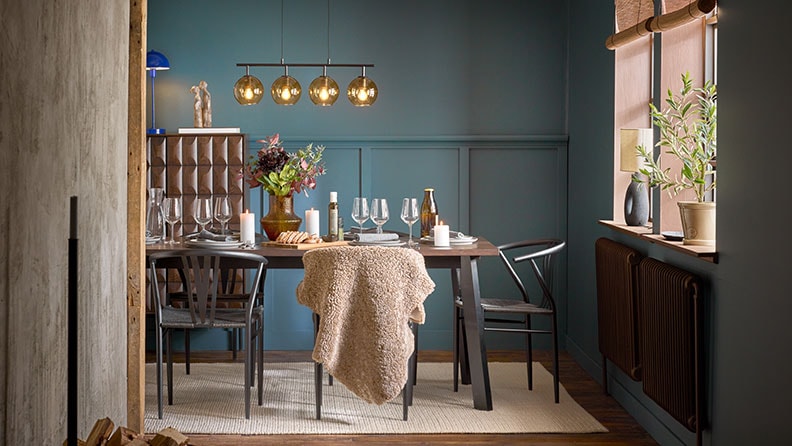 Den grönblå kulören Mio Tjärn