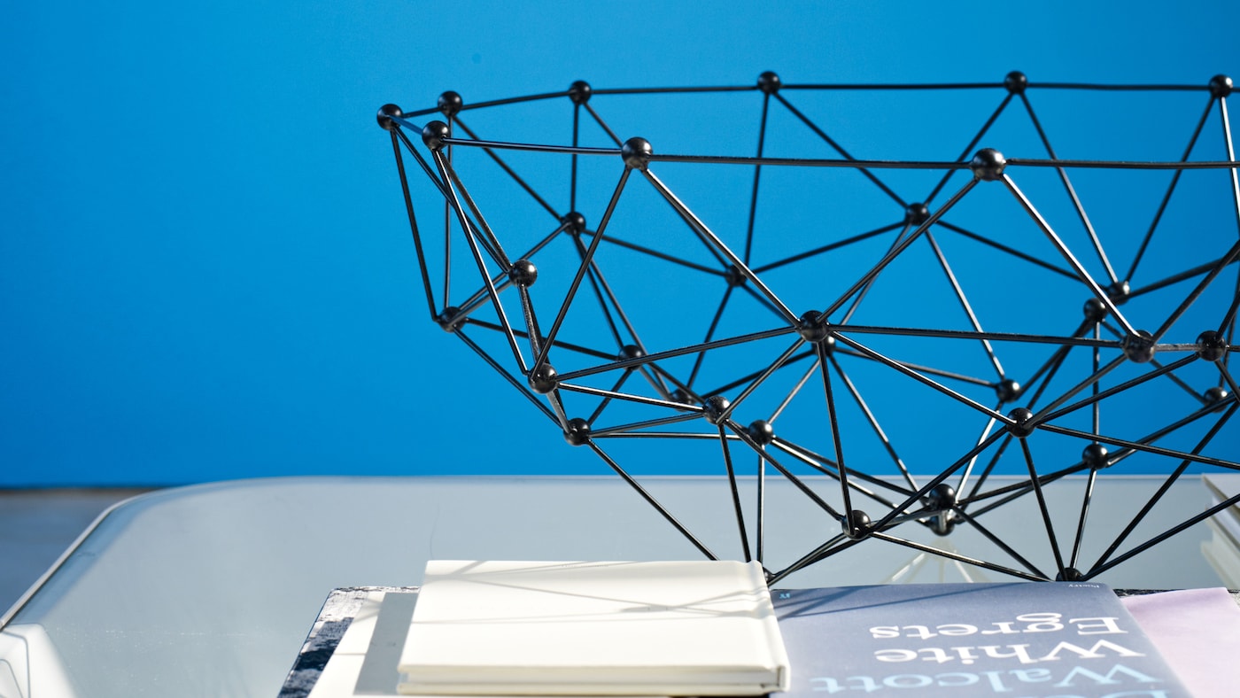 Sukurkite džiaugsmą keliančią spalvų schemą su gyvais mėlynos spalvos atspalviais.