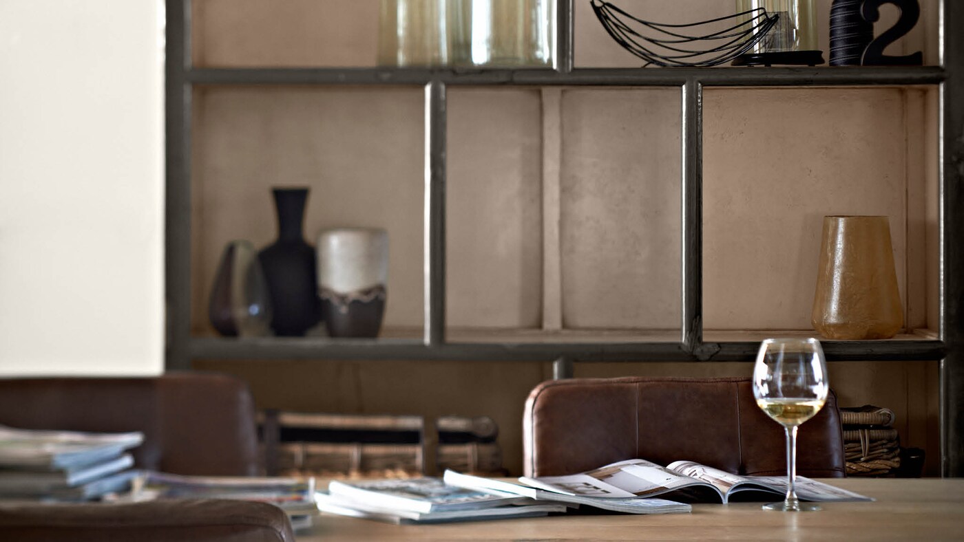 Ja tev patīk dabīgi zemes toņi, ļauj vaļu savai mežonīgajai pusei un ienes mājoklī nedaudz Āfrikas maģijas.