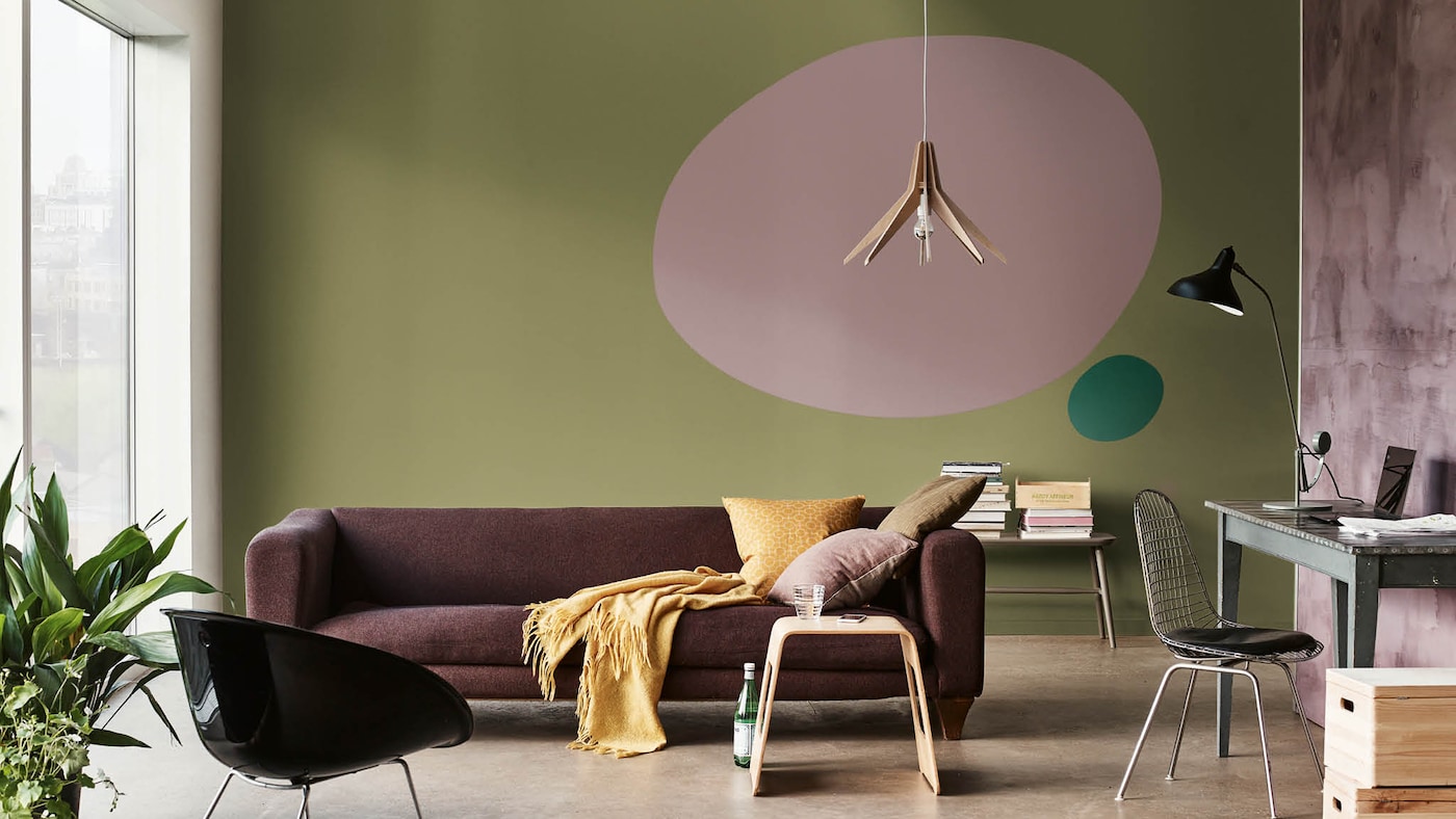 Add energy by combining Heart Wood with vibrant greens