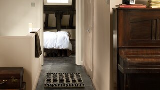 Brighten earthy colours with soft cream