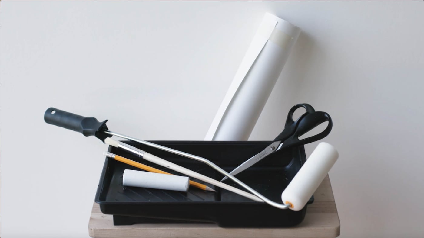 All the kit you’ll need to paint an oval design