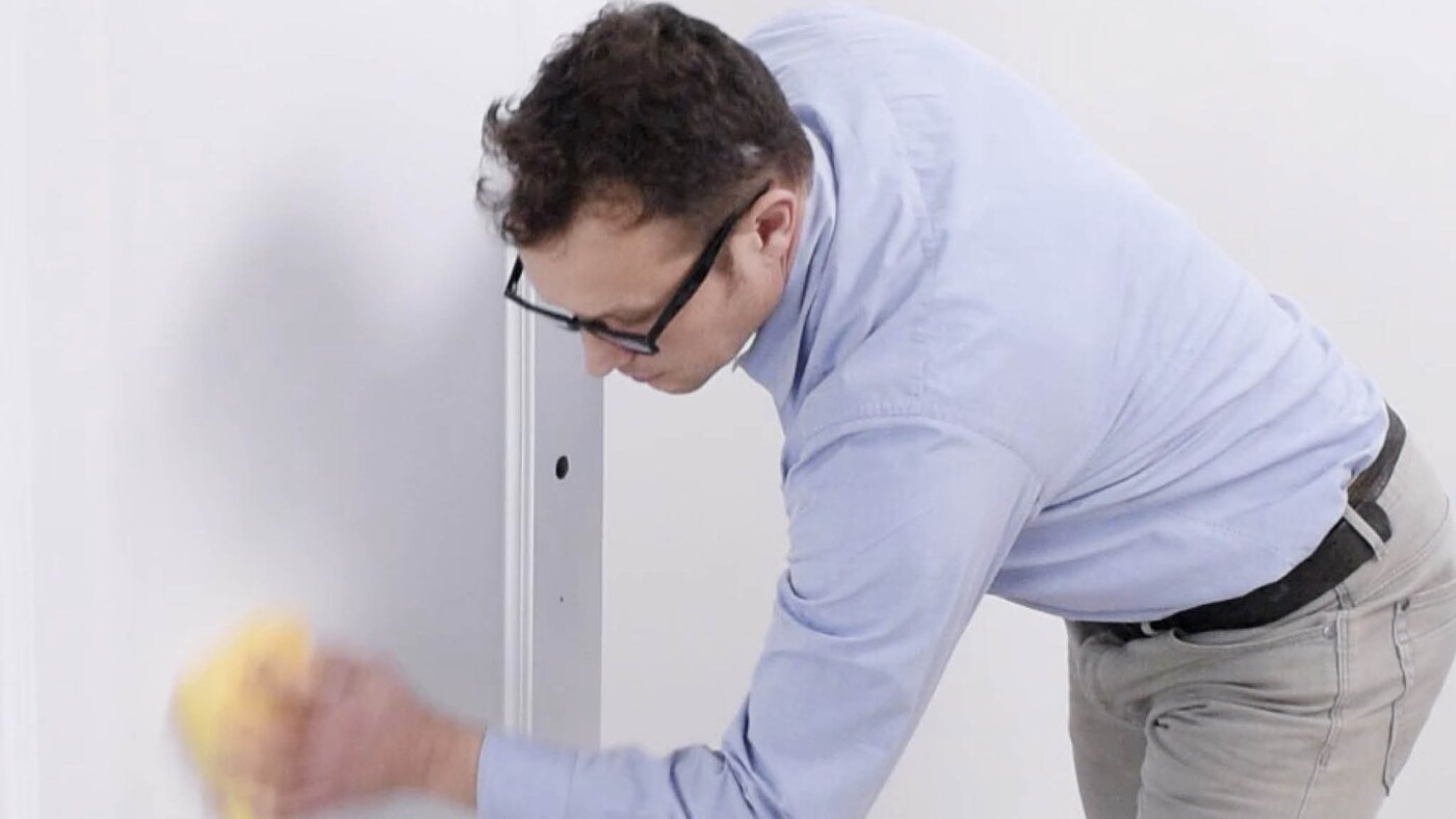 To get an ultra-smooth finish, it’s essential that you dust down your walls before you start to paint.