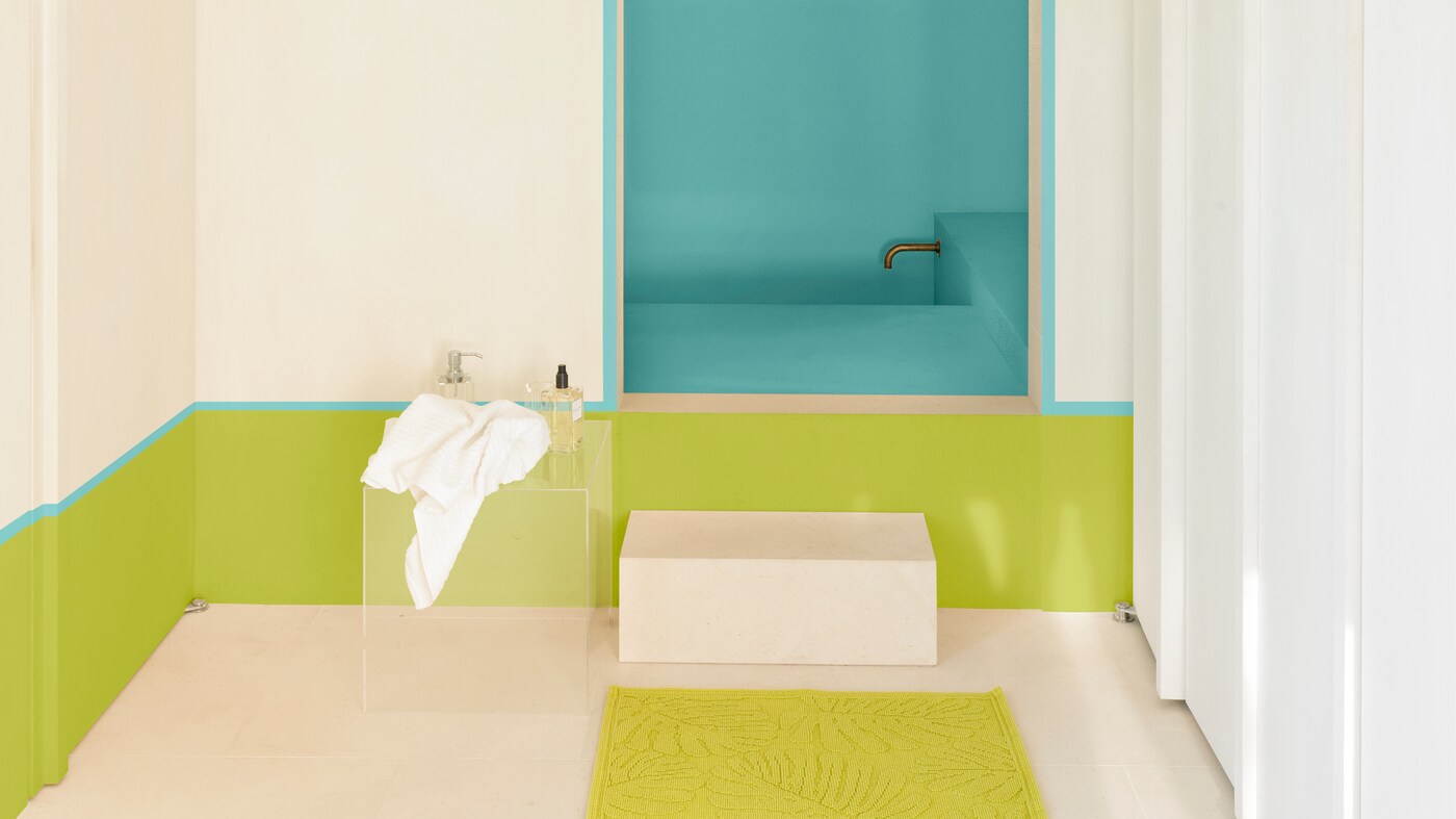 If your home doesn’t have any architectural features, there’s no reason whatsoever that you shouldn’t create your own features using paint alone.