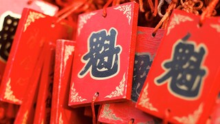 Need a touch of luck? Try red