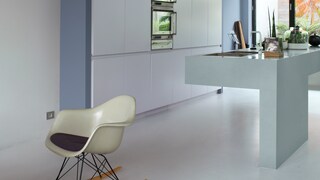 Soften shiny minimalism with delicate colour