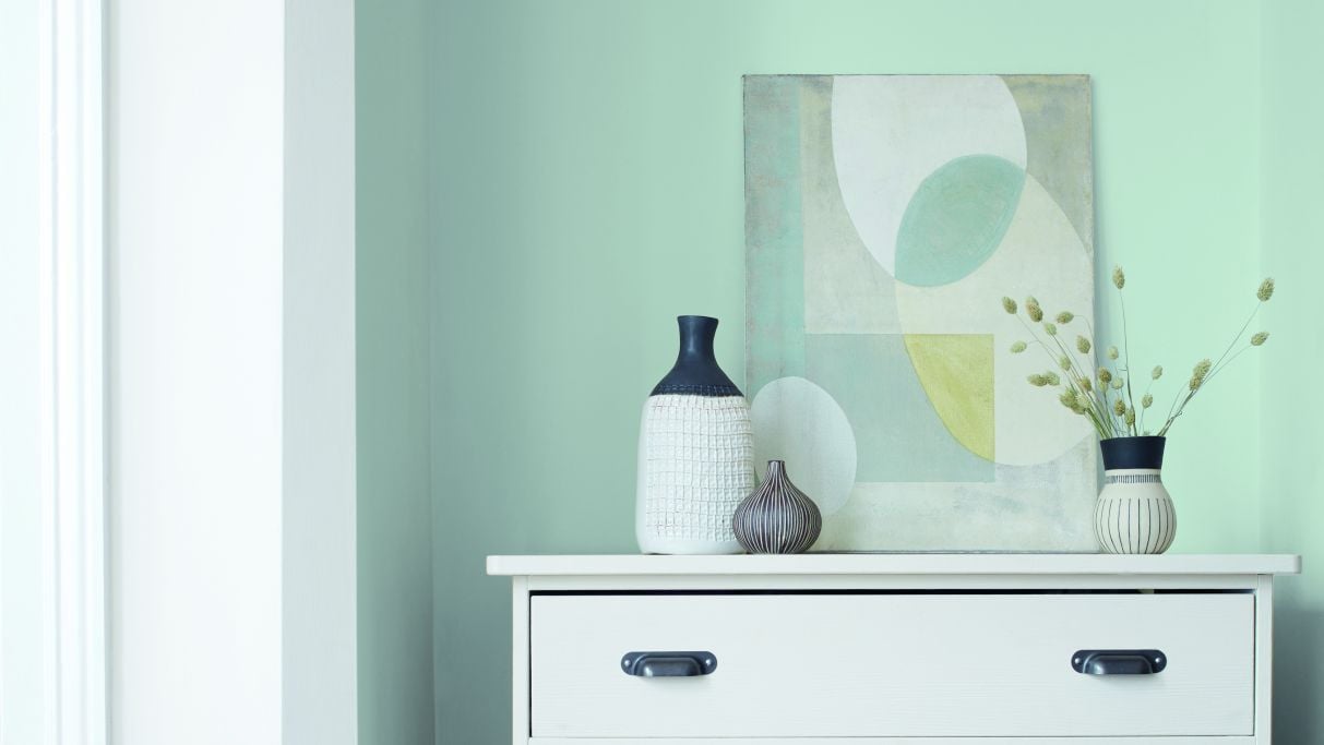 Ανανέωση Διακόσμησης με Χρώμα στα Έπιπλα