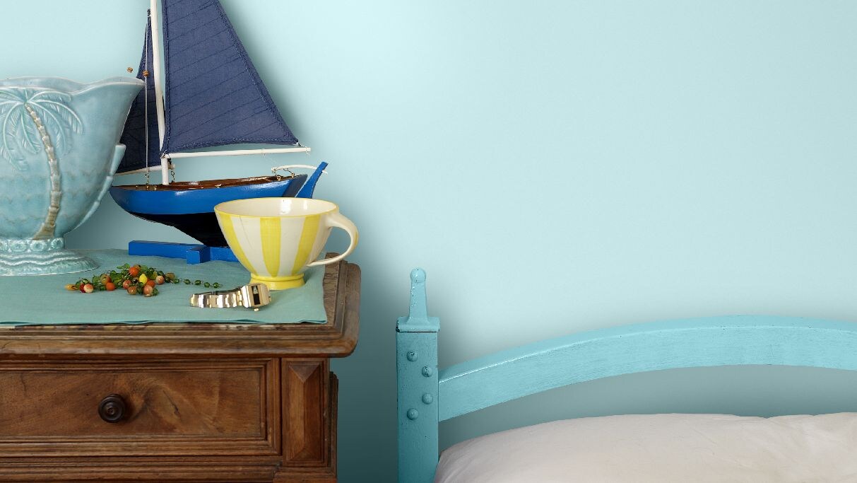 Γαλάζιο Χρώμα στους Τοίχους του Υπνοδωματίου