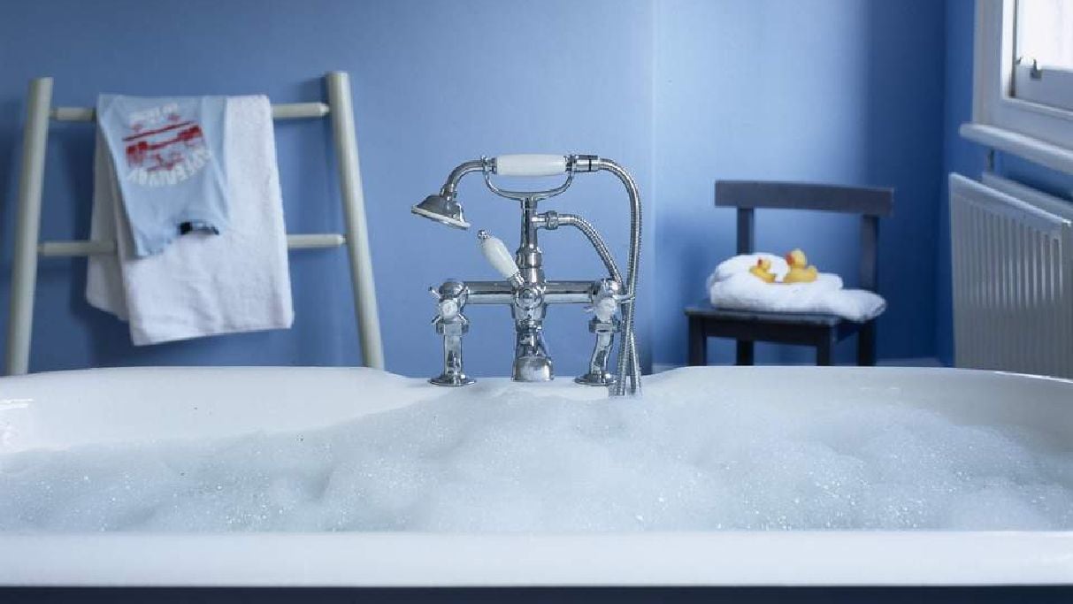 Το Μπλε - Μωβ είναι το Ιδανικό για τη Διακόσμηση Μπάνιου