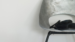 Add sparkle to pure white with metallics