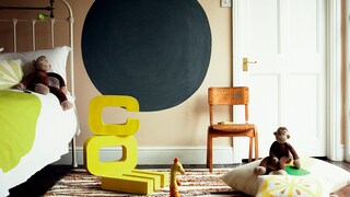 Are you decorating a boy-girl bedroom? Get smart with neutrals