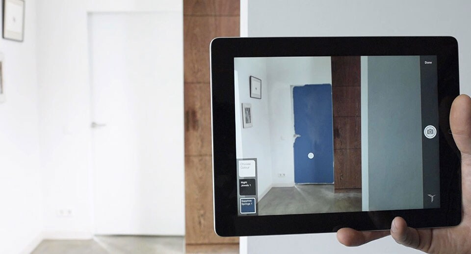 Το Vivechrom Visualizer App βάφει εικονικά τον τοίχο μπλε
