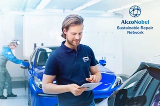 AkzoNobel Vehicle Refinishes und RSM/Erasmus University schließen Partnerschaft