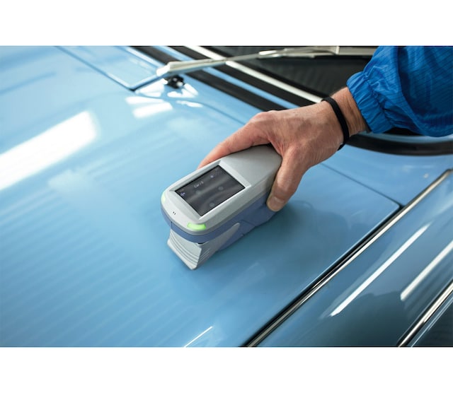 measuring amount of paint on the car surface