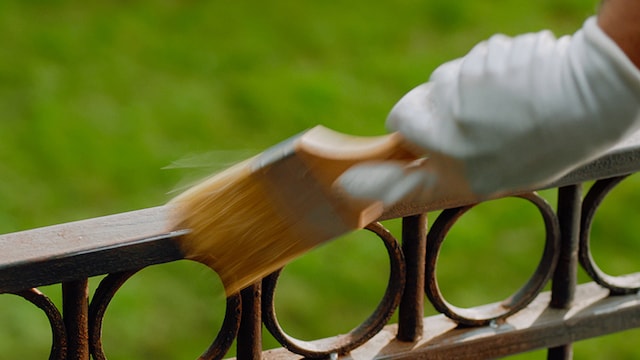 Preparation of heavy rusted metal