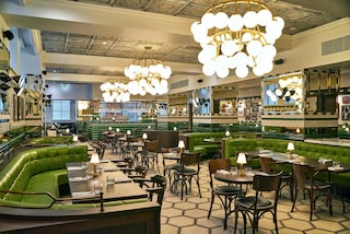 T.O.L Decorators Ltd Win Dulux Connect Project Award