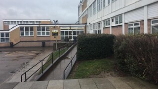 Dulux Trade Smarter Spaces provides a durable paint scheme for West Midlands Academy