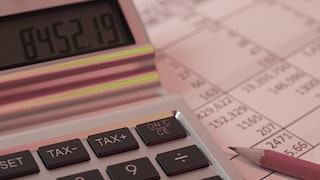 How to handle late invoice payment