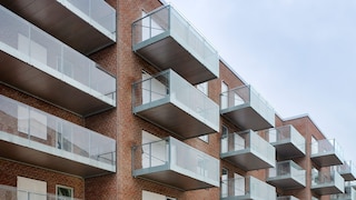 Vacker och genomtänkt arkitektur i Holbæks nya Svanenmärkta bostadshus