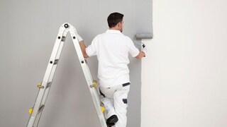 Як пофарбувати стіни й стелю без смуг? Поради фахівців