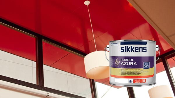 Innenraum mit Lackdose