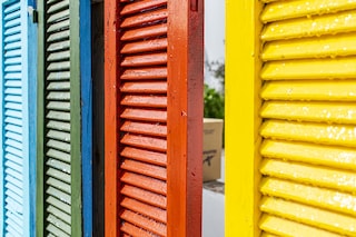 KRĀSAS TOŅA IZVĒLE KOKSNES AIZSARDZĪBAS LĪDZEKĻIEM