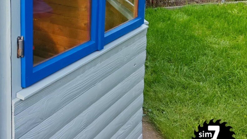 Eine mit Wetterschutzfarbe von Xyladecor Consolan gestrichene Holzfassade