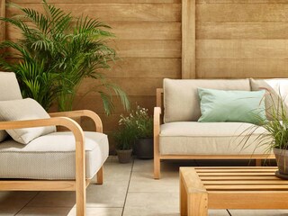 PERFEKTE PFLEGE FÜR GARTENMÖBEL