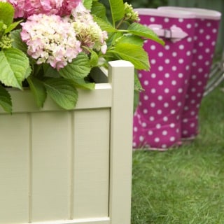 Pflanzkübel streichen