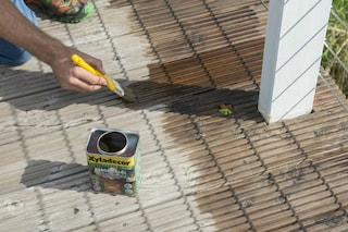 Rundum-Holzschutz mit Gartenholz-Öl